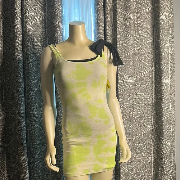 Abound Lime Tie-Dye Dress - Picture 5 of 9